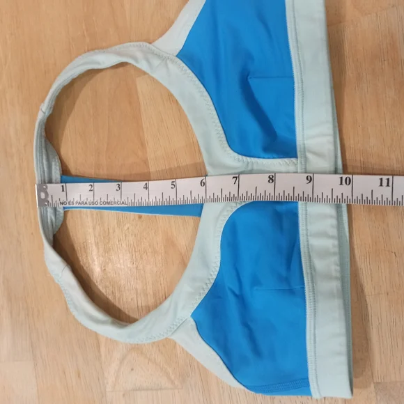 Lululemon Women's Sports Bra Size 4 - Picture 11 of 12